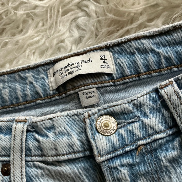 Abercrombie Curve Love The 90s Straight Ultra High Rise Jeans - Picture 2 of 4